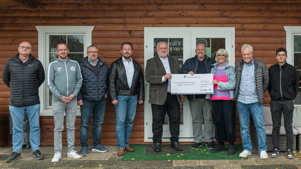 Übergabe Spendenscheck an die Lebenshilfe Duisburg e.V.